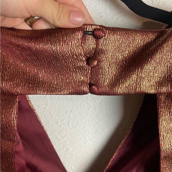 ASOS DESIGN Size 2 Super Sleeve Metallic Open Square Back Tux Mini Dress Gold - Picture 9 of 11